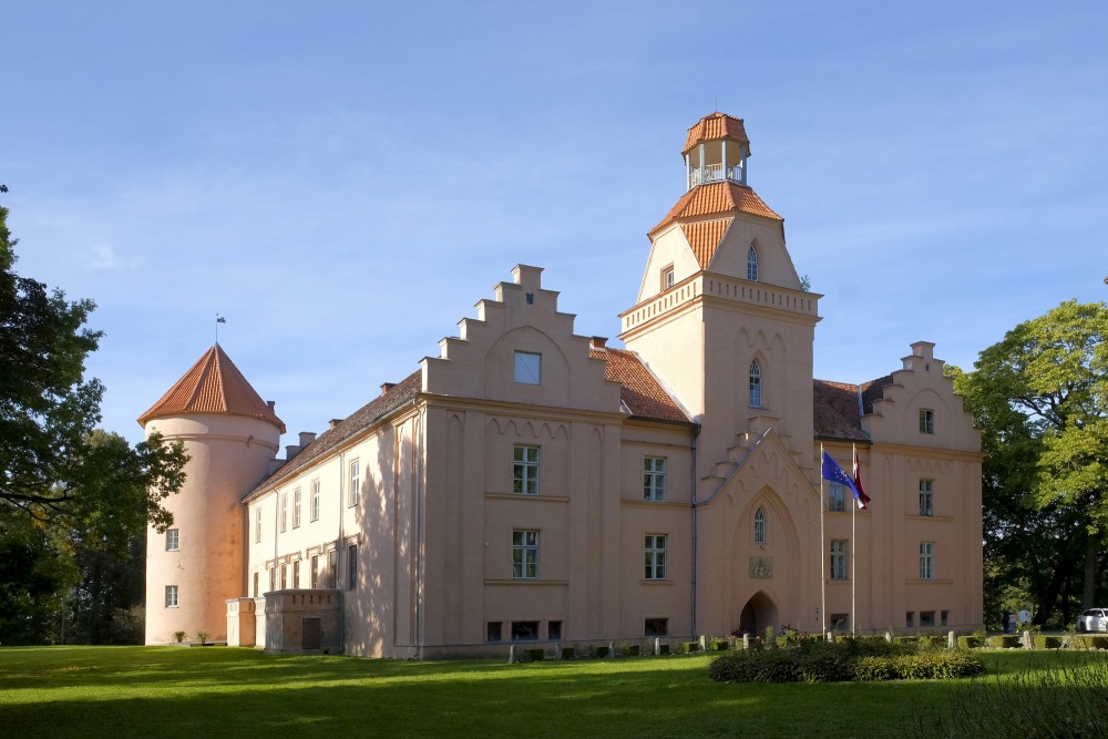 Ēdole Castle, Latvia
