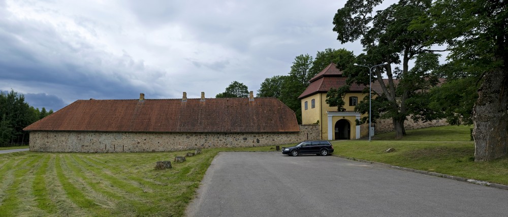 Šlokenbeka Manor Ensemble