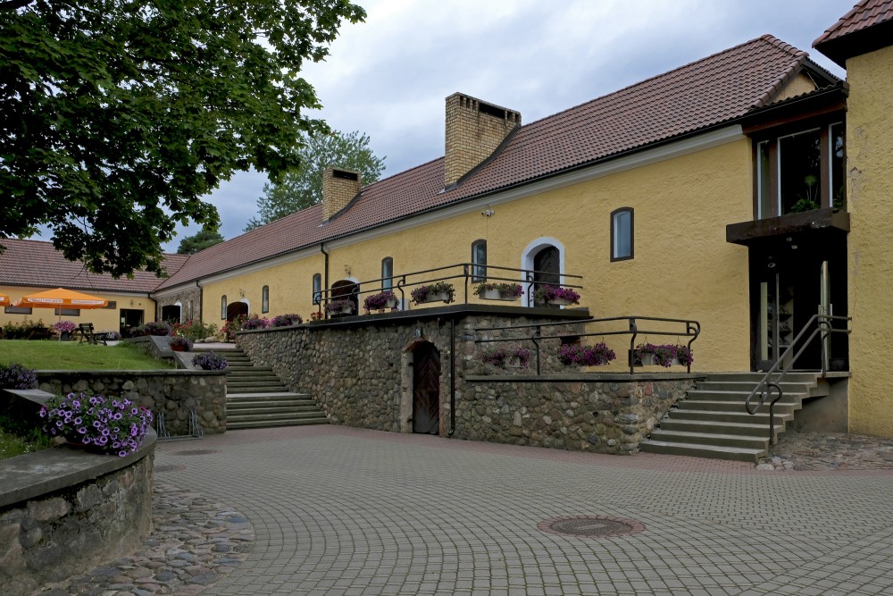 Šlokenbeka Castle