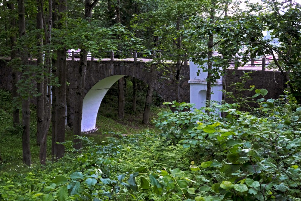 Boulder Bridge in Durbe Castle Park