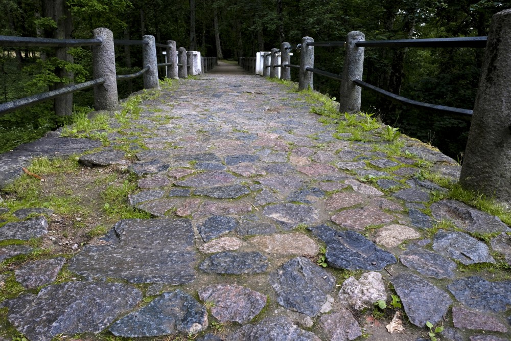 Boulder Footbridge in Durbe Castle Park