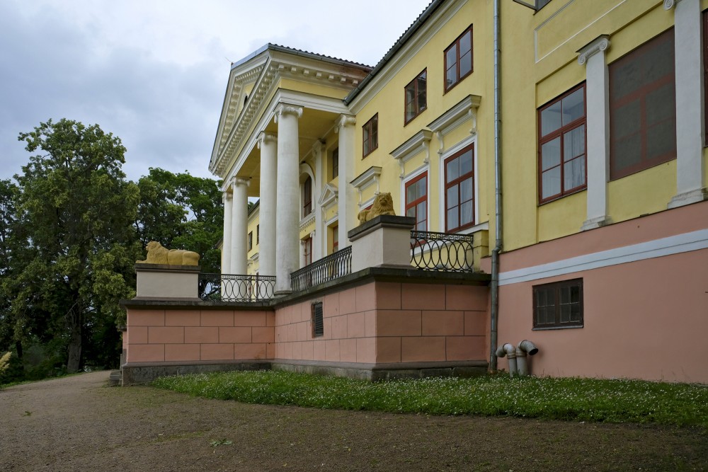Durbe Manor House
