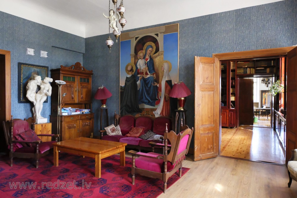 Brukna Manor house interior