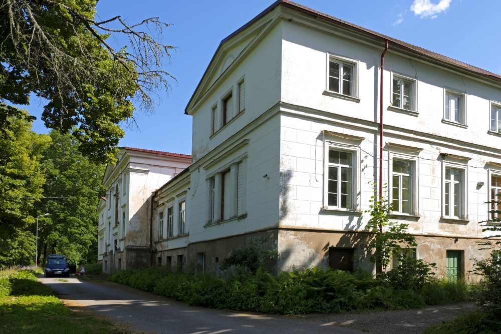 Zentene Manor House