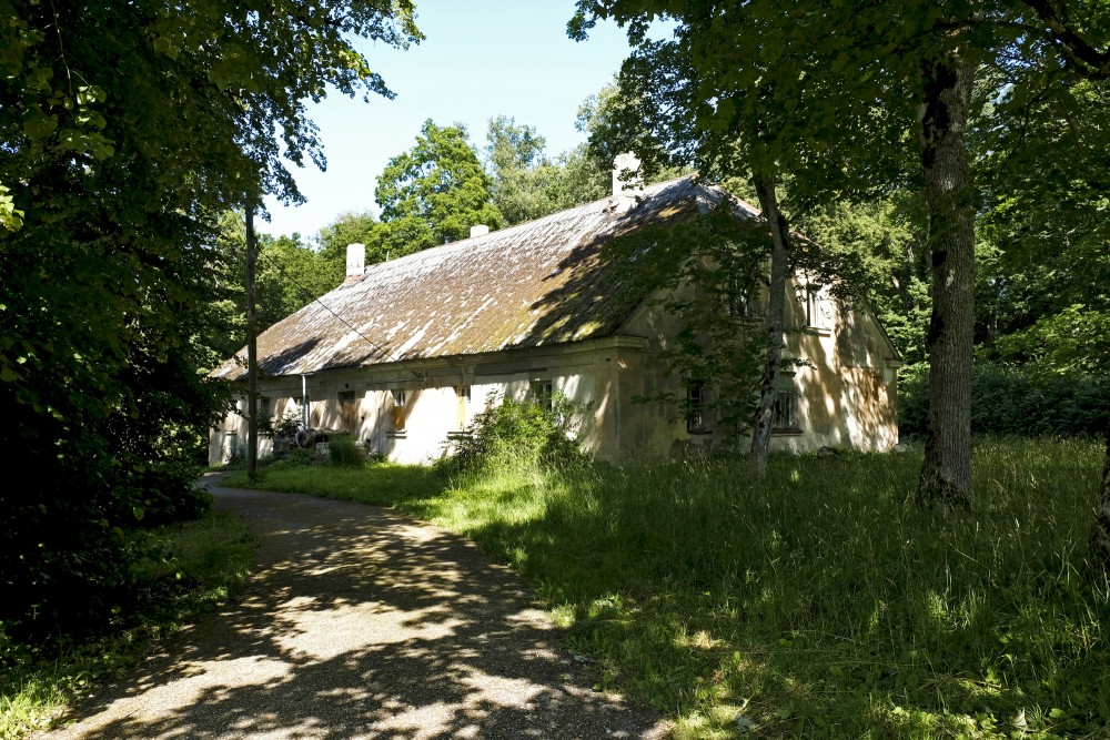 Zentene Manor Servants' House