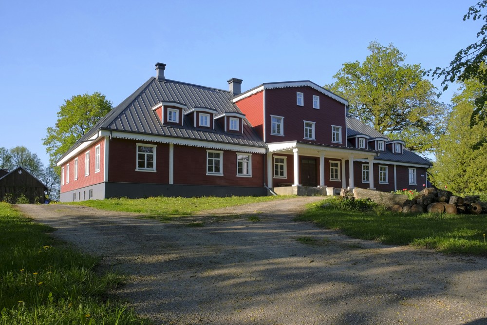 Dzimtmisa Manor