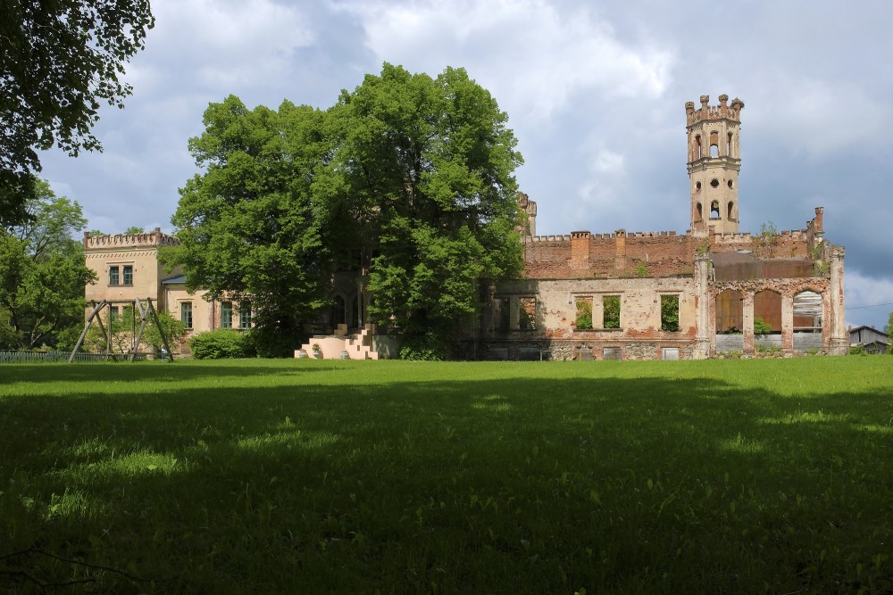 Odziena Manor House