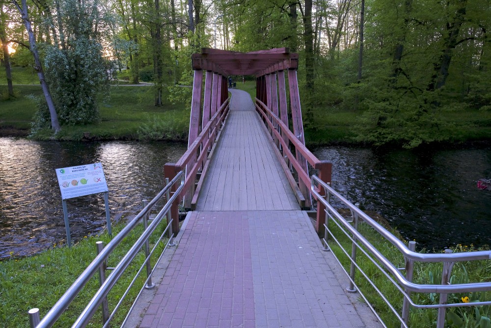 Tilts pār Iecavas upi Iecavas muižas parkā