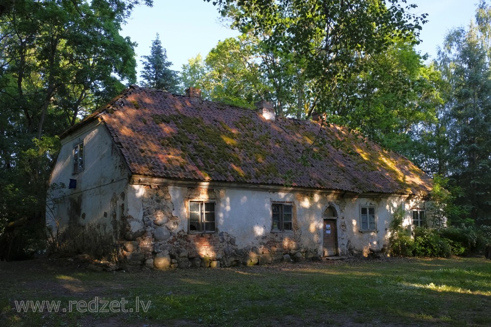 Vārme Manor farm building, Latvia