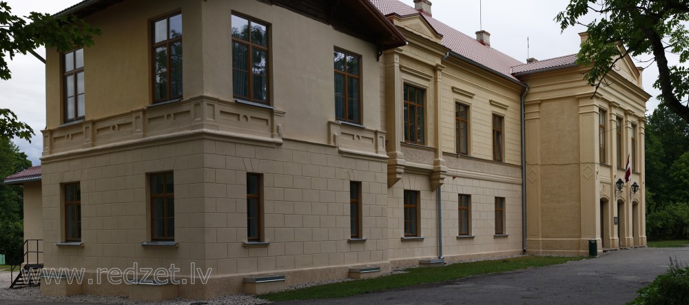 Vārme elementary School