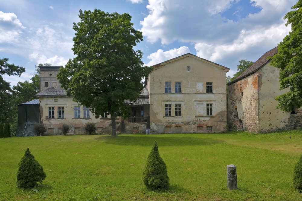 Nabes muižas kungu māja