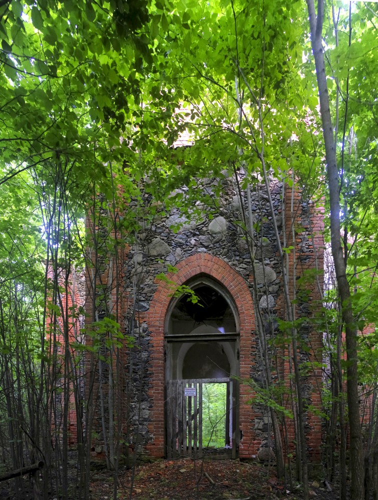 Zalves luterāņu baznīca