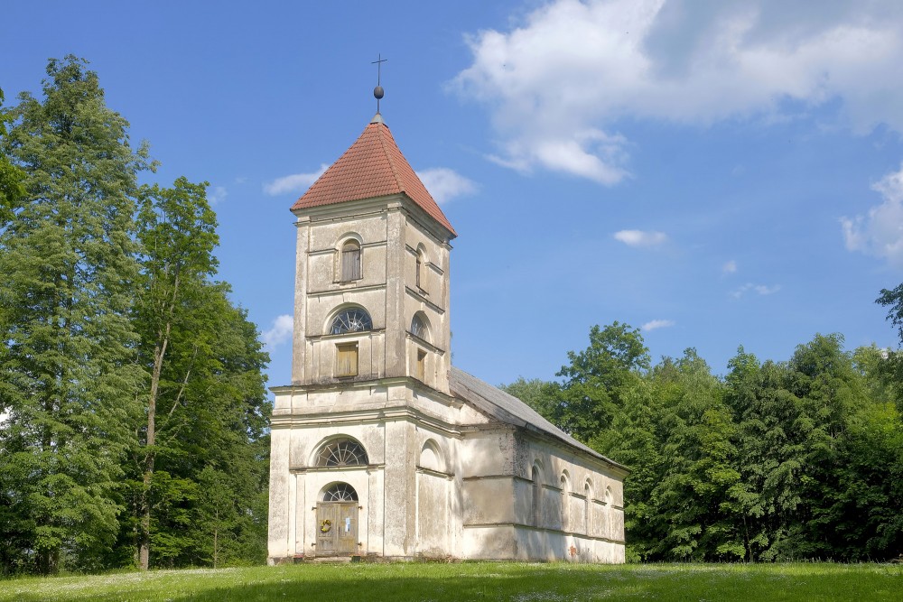 Ilzu luterāņu baznīca