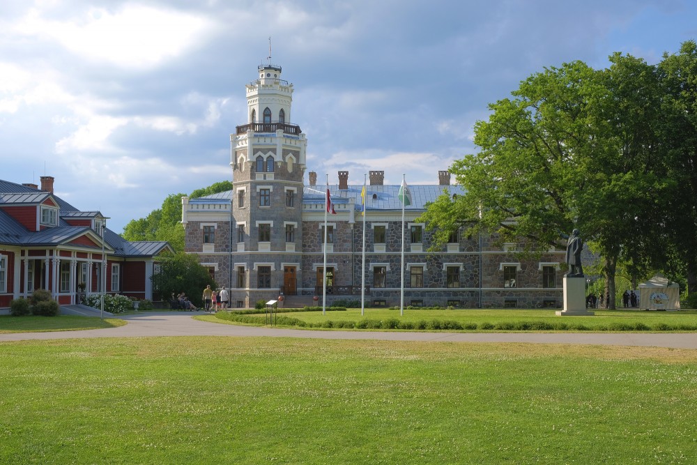 Siguldas Jaunā pils