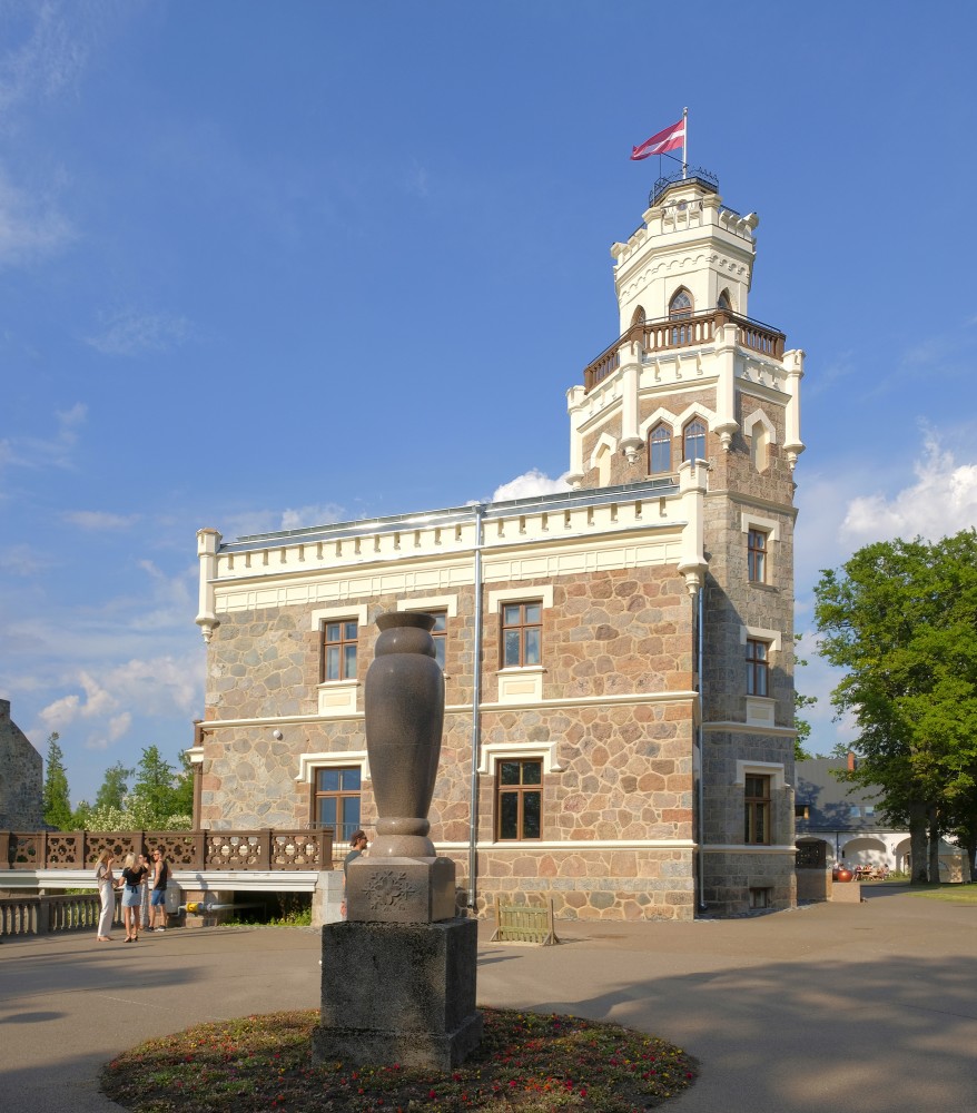 Siguldas Jaunā pils