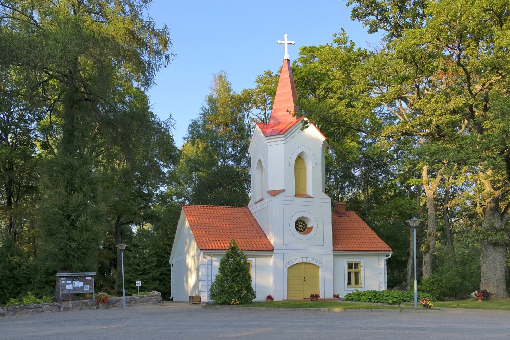 Priekuļu kapliča Priekuļu kapliča