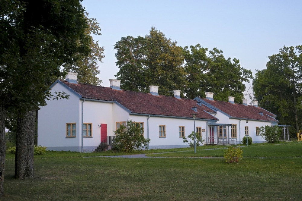 Skangaļu muiža (bērnu centrs)