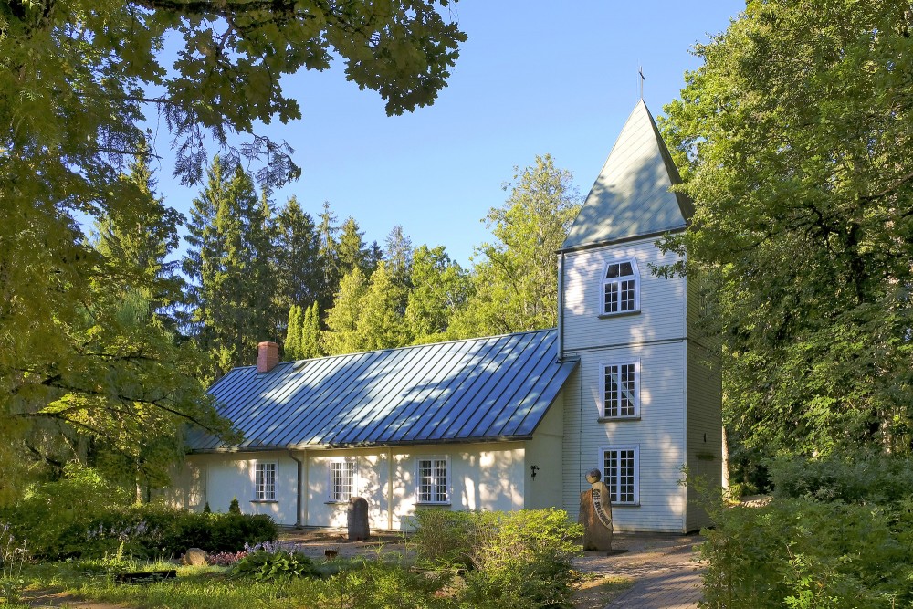 Jaunburtnieku (Bērzaines) baznīca - saieta nams