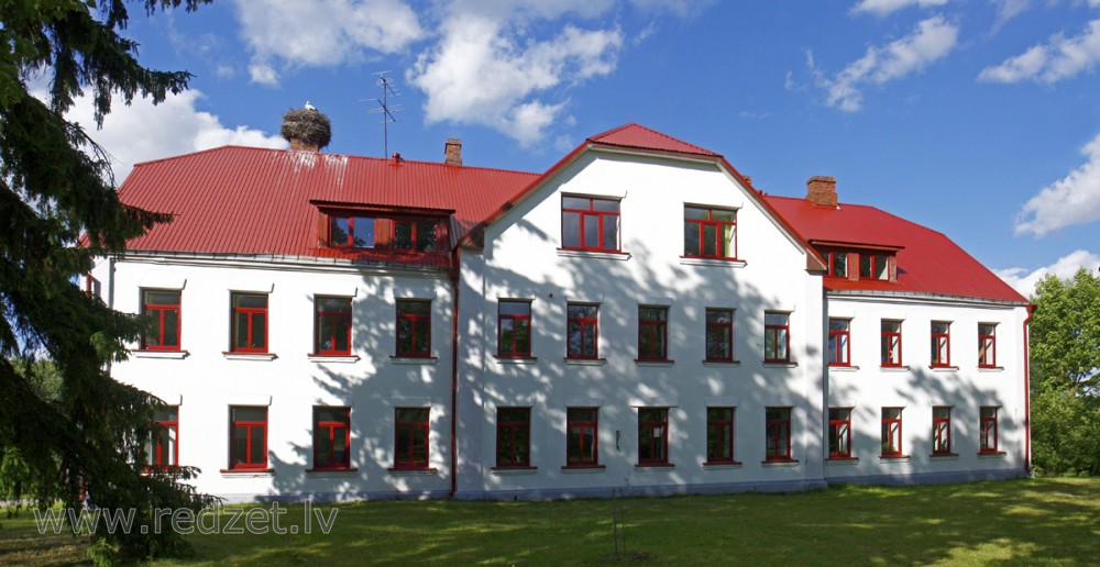 Salas pagasta "vecā skoliņa" (mitinās Salas vidusskolas sākumskolas klases)