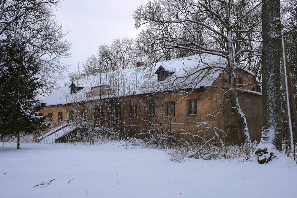 Upes muižas kungu māja