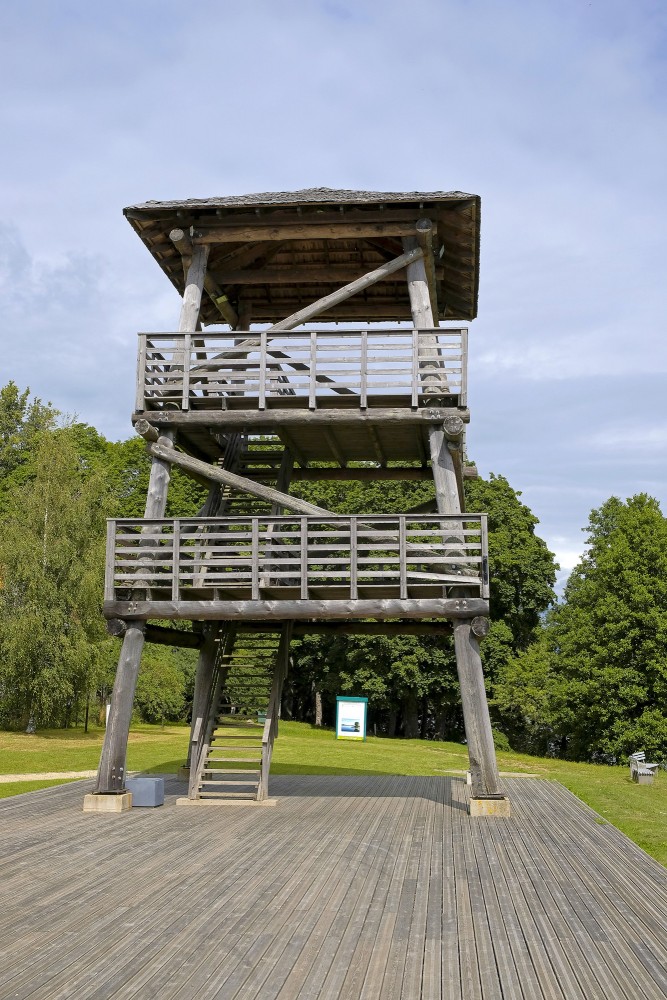 Ungurpils skatu tornis