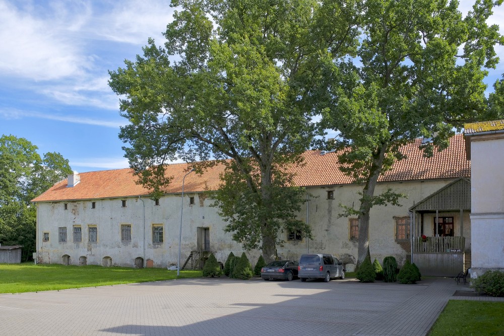 Alsungas pils iekšpagalms