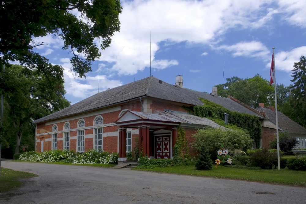 Trapene Manor House