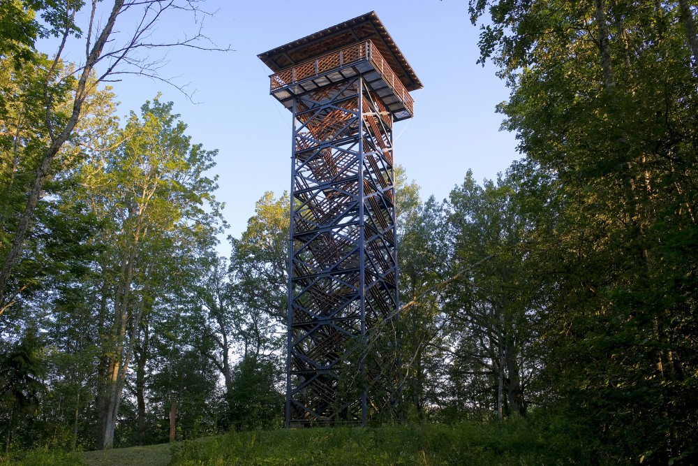 Observation tower in the Korneti-Pelli nature reserve