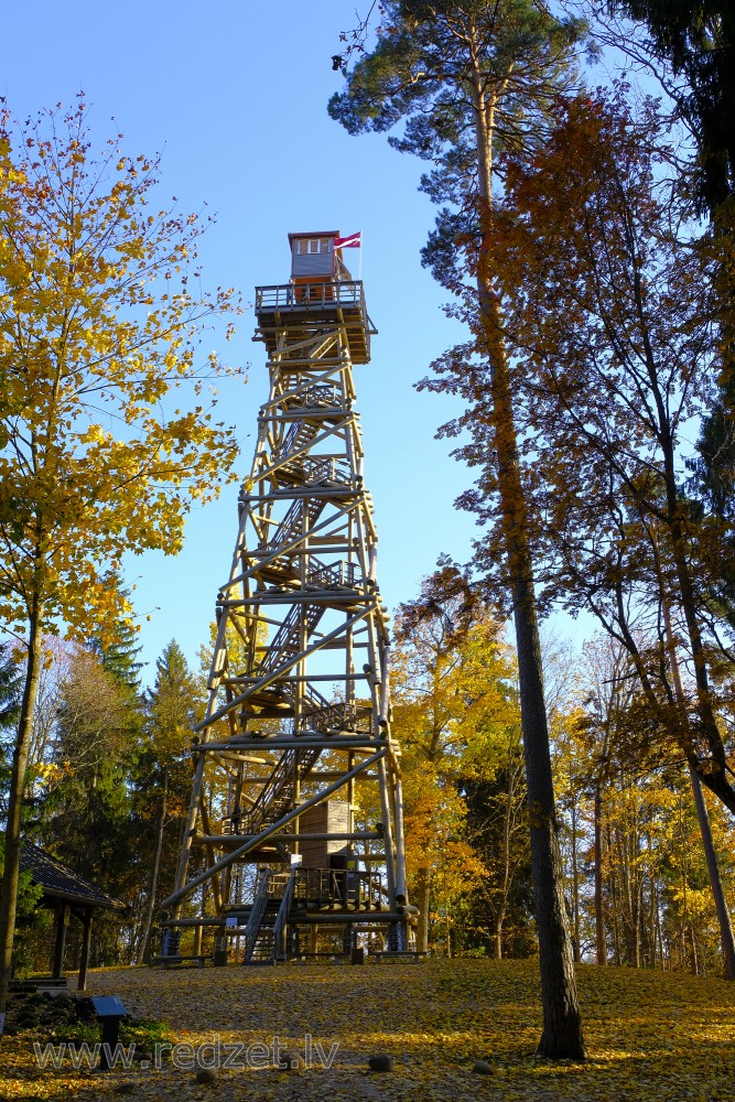 Skatu tornis Tempļakalna parkā