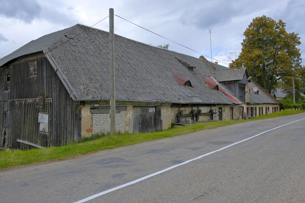Kazdanga Manor Mill
