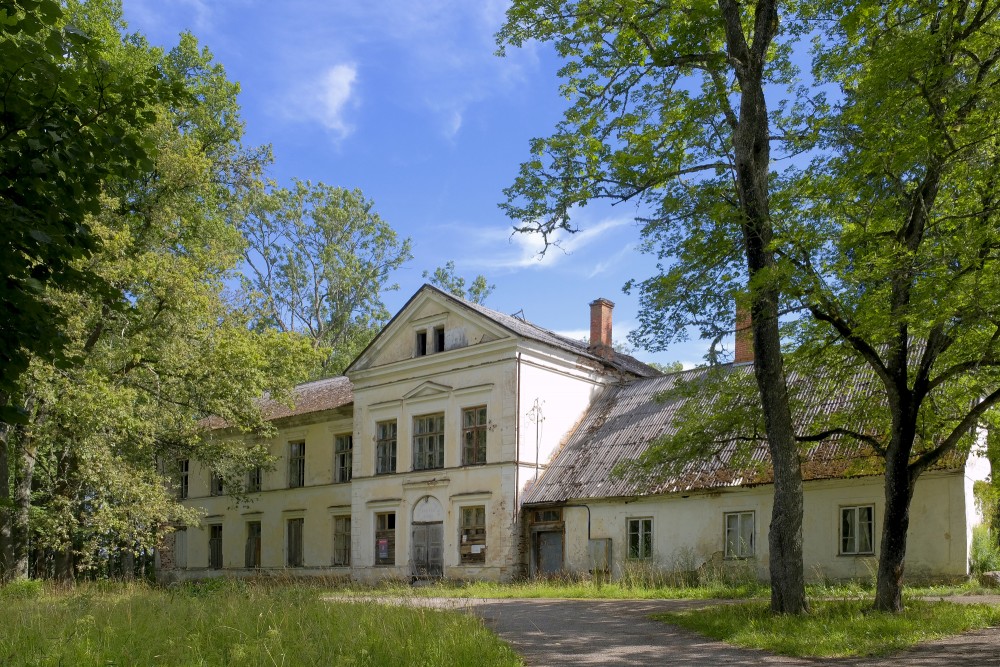 Ilzene Manor