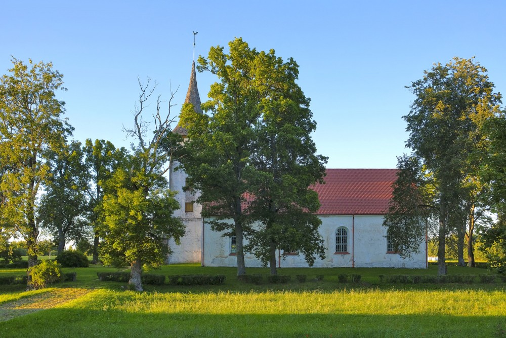 Ēveles evaņģēliski luteriskā baznīca