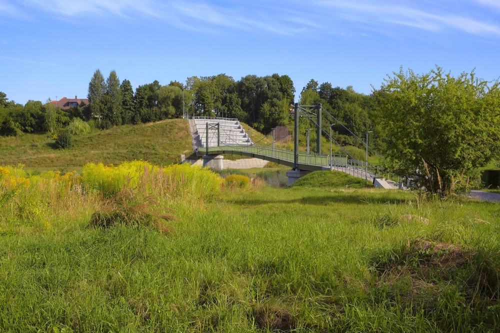 Gājēju tilts pār Mūsas upi Bauskā Gājēju tilts pār Mūsas upi Bauskā