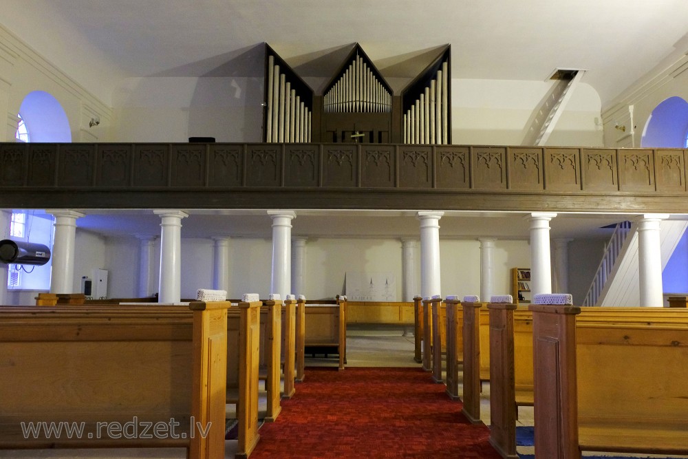 Gulbenes luterāņu baznīcas iekštelpas