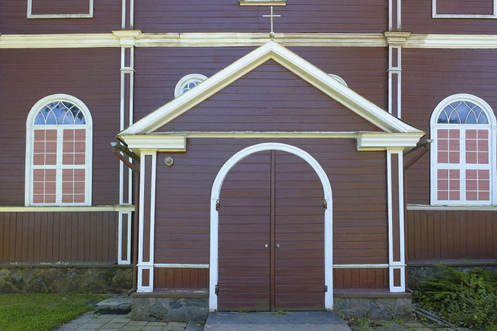 Brunavas baznīcas ieejas portāls