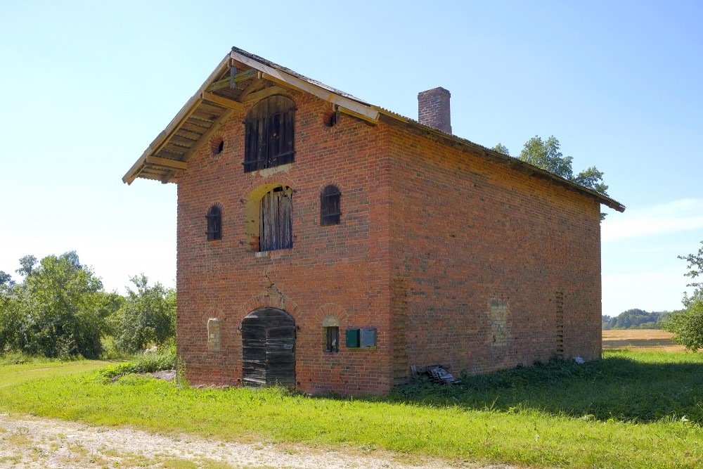 Jaunsaules muižas saimniecības ēka