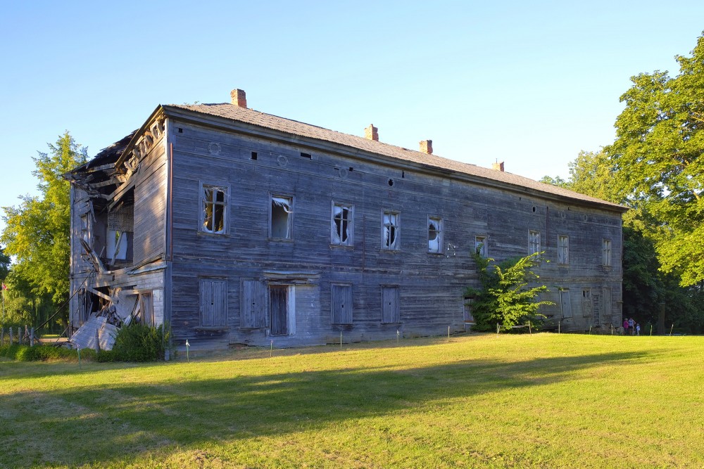 Bērvircavas muižas kungu māja