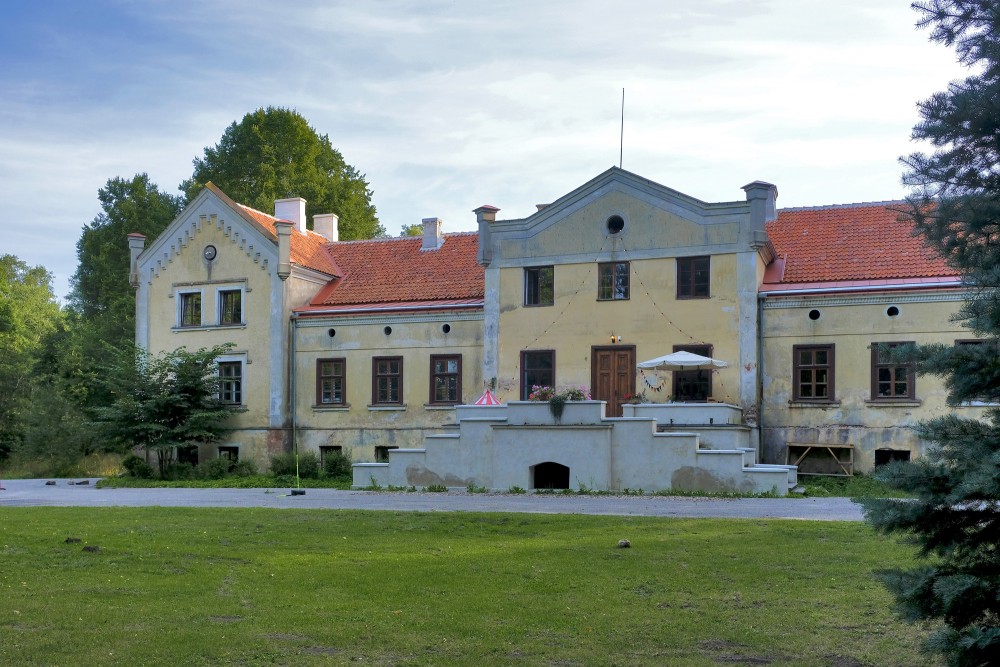 Ķimales muižas kungu māja