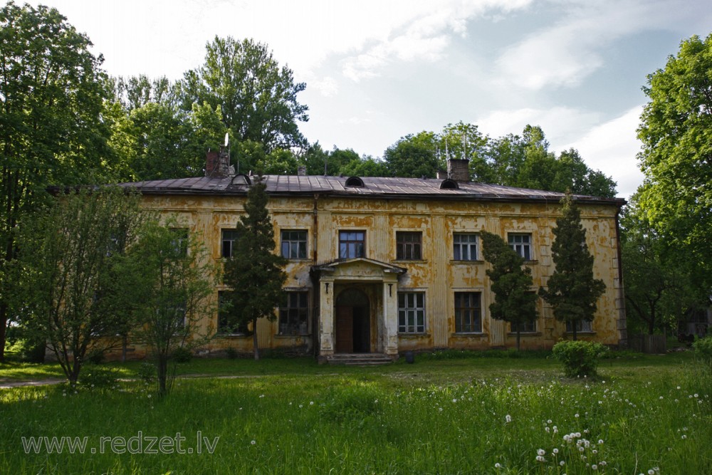 Biržu Lauksaimniecības skolas ēka