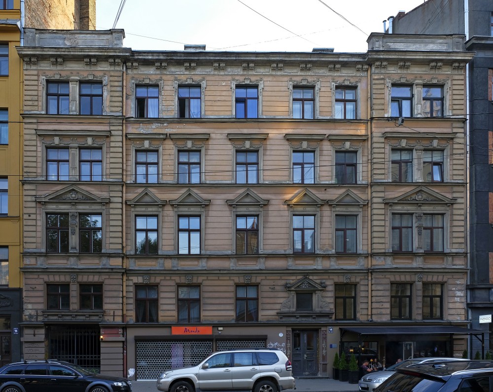 Riga, Ģertrūdes Street 14