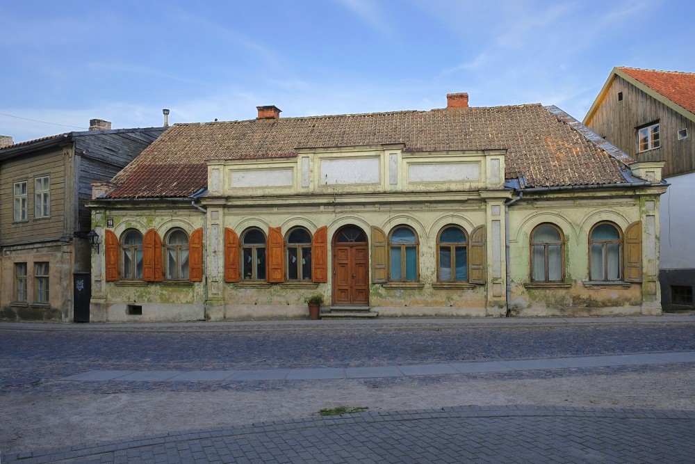 Baznīcas iela 19, Kuldīga