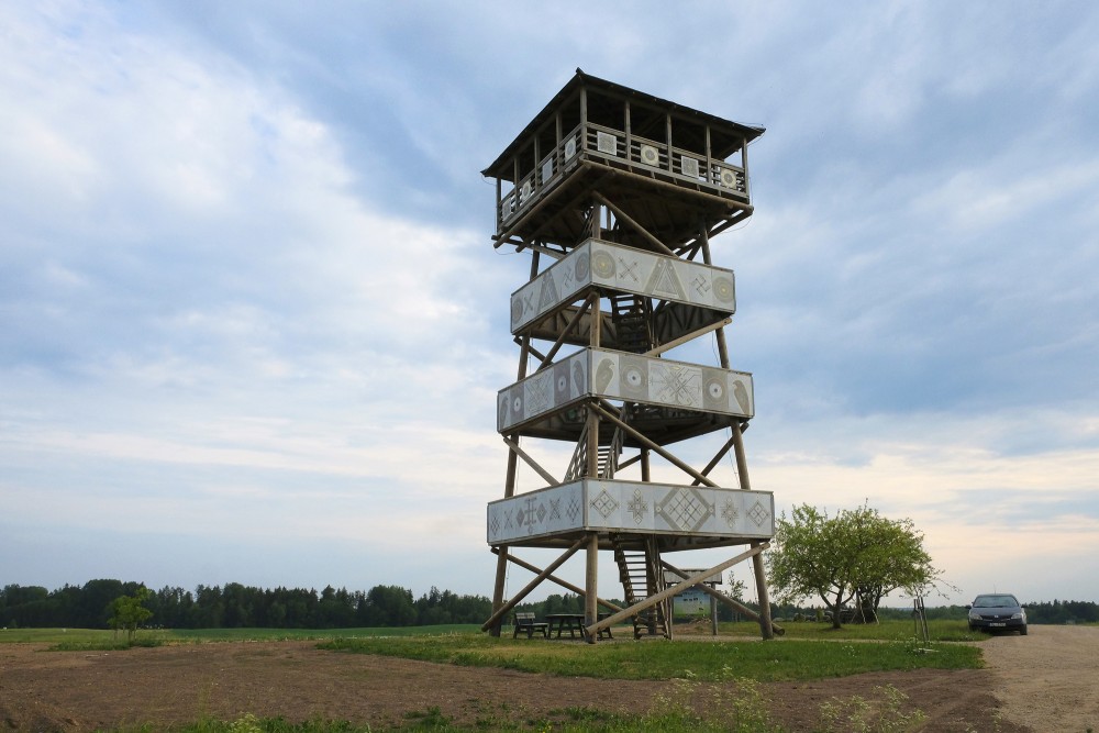 Viņķi Mountain Observation Tower