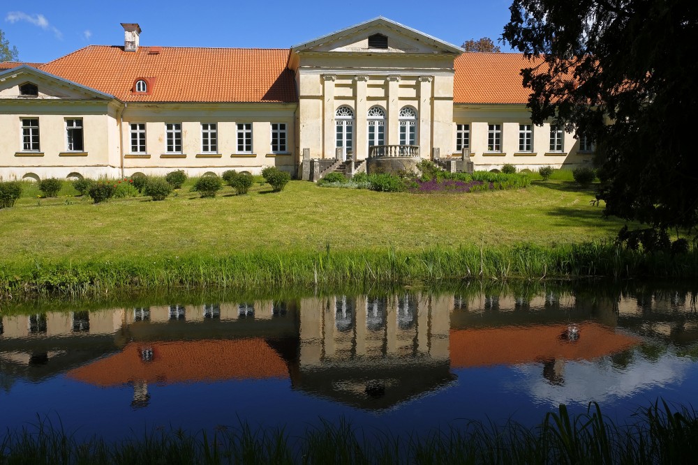 Jaunauce Palace
