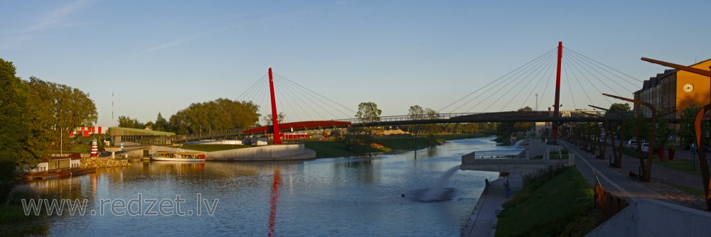 Driksas promenāde un Mītavas tilts