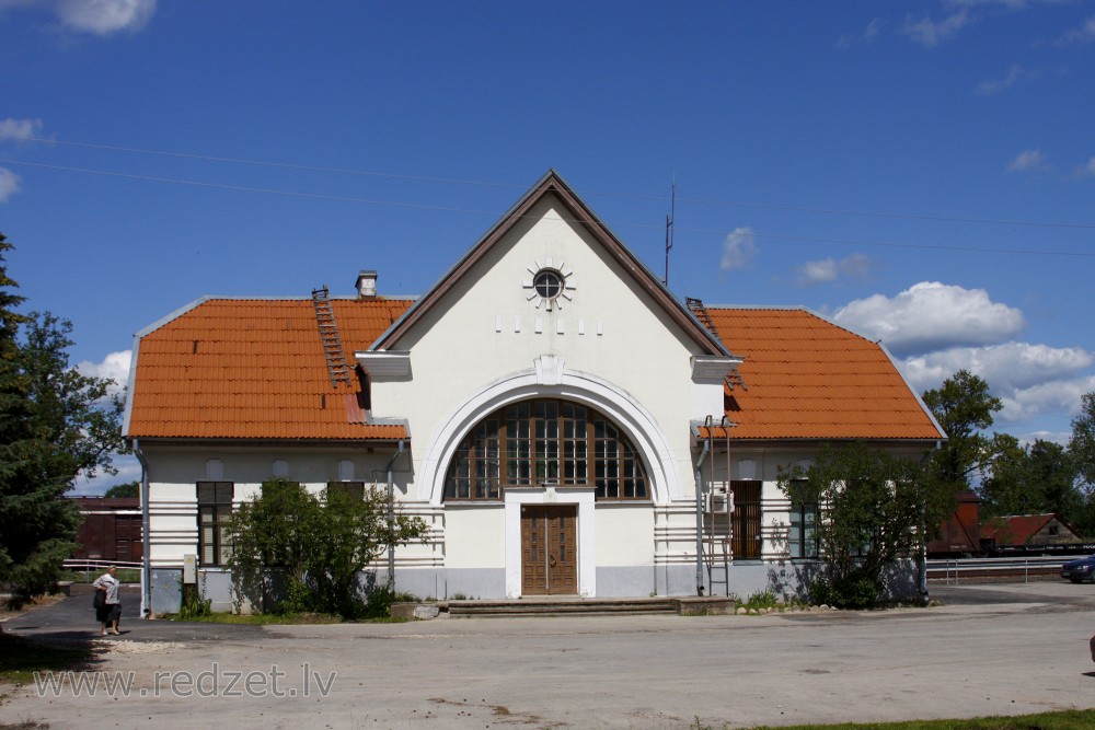 Kokneses dzelzceļa stacija