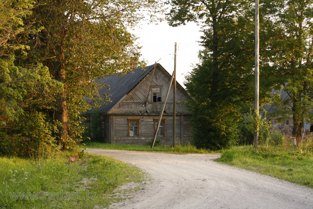 Māja Latvīšu Stiglovā