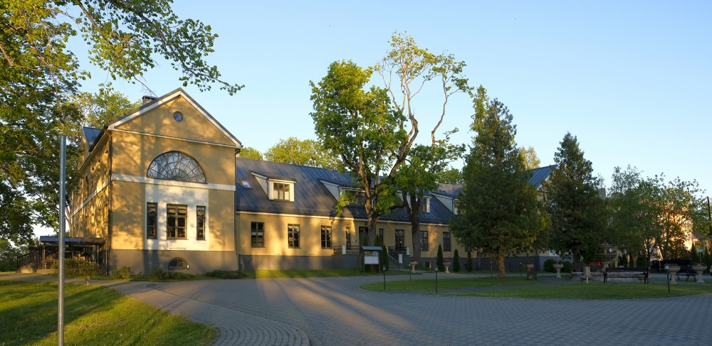 Skrunda Manor