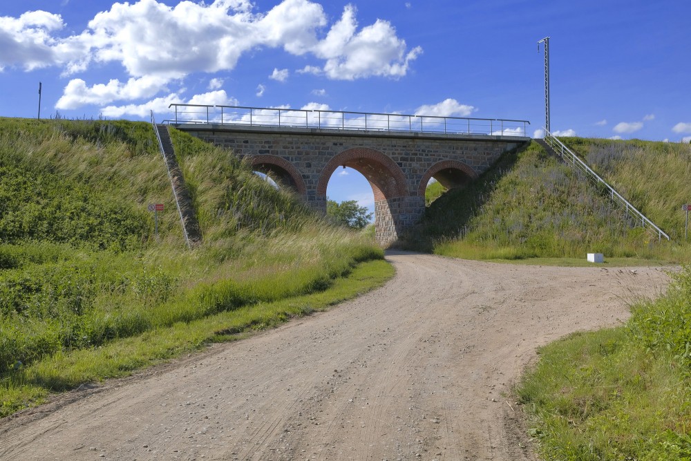 Kretinga (Bajorai) railway viaduct with a gravel road