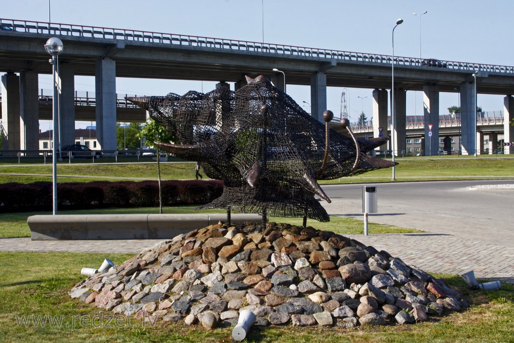 Metāla skulptūras pie "Galerija Azur"