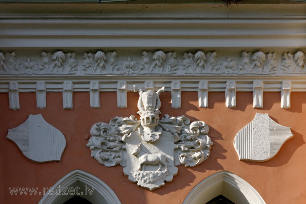 Ģerbonis (Elizabetes iela 21)